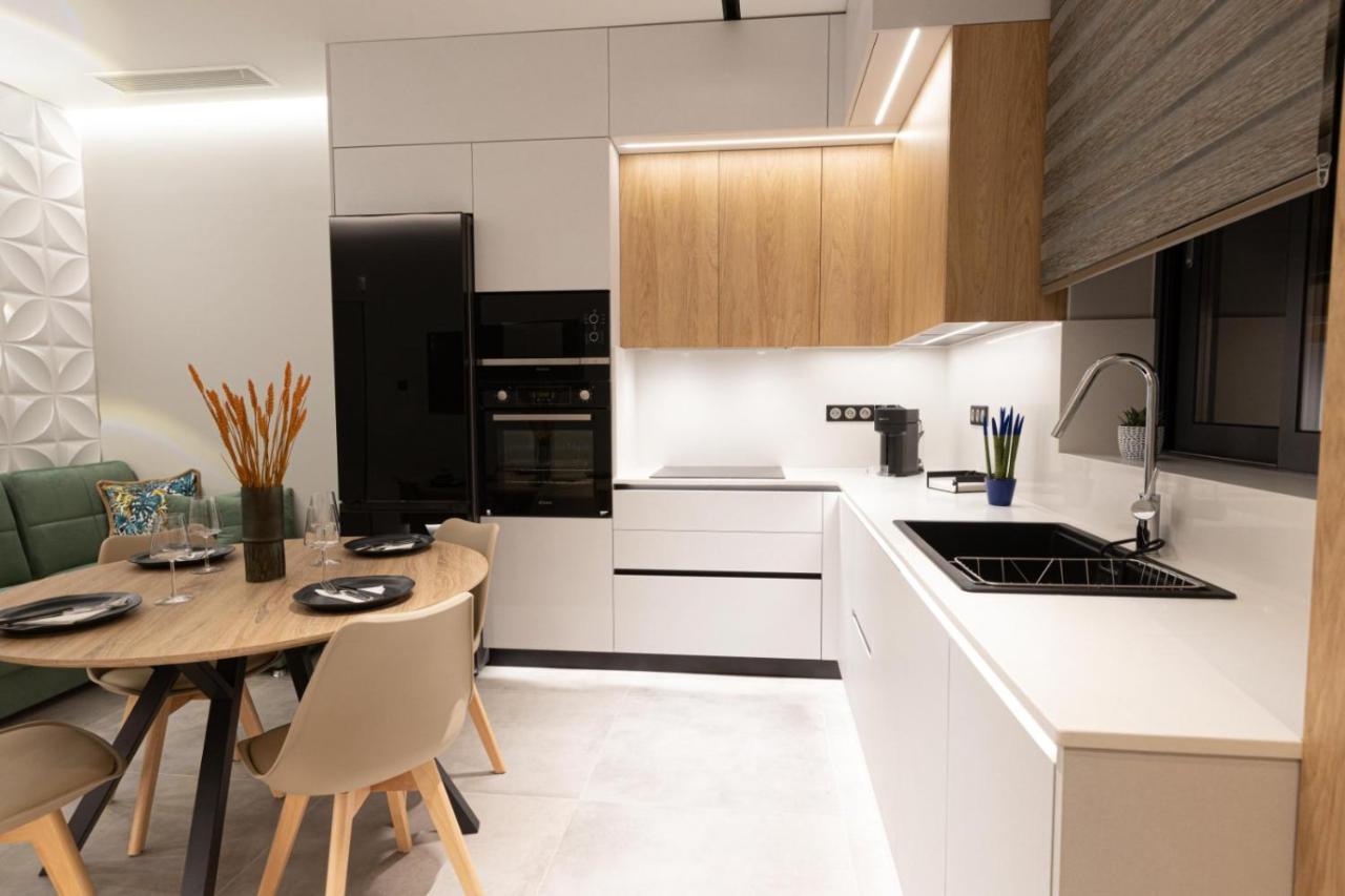 Billmar Luxury Apartment In The Center Of Gythio Exterior foto