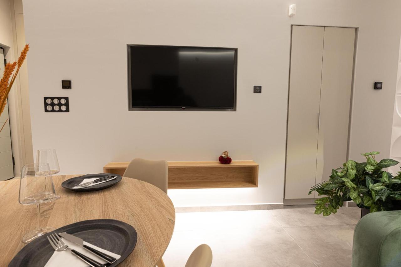 Billmar Luxury Apartment In The Center Of Gythio Exterior foto
